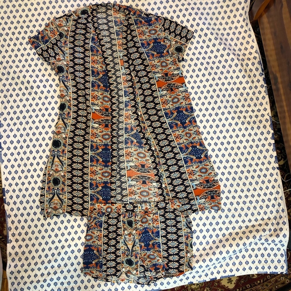 Multicolor kimono and Shorts Set